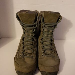 Belleville TR 660 sage green mountain boots,5R
